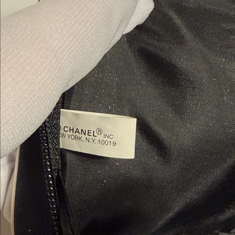 CHANEL Black and Gold Beauty Nylon Zippered Cosmetic Makeup Bag NWOT